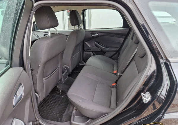 Ford Focus cena 31900 przebieg: 174457, rok produkcji 2016 z Słupca małe 497